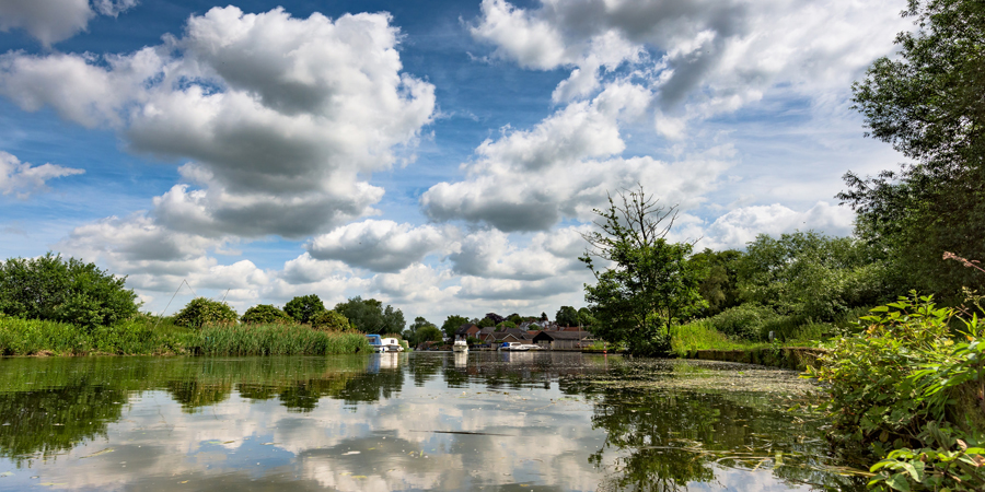 The River Waveney at Beccles © Nick Rowland (Flickr) https://flic.kr/p/upXbjD