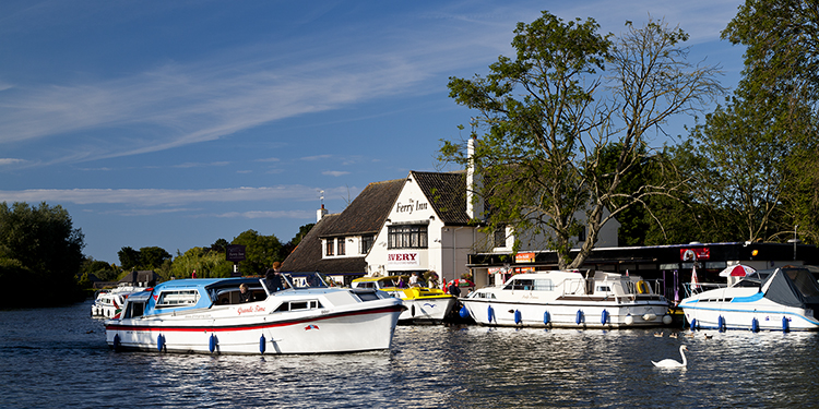 Boating holidays