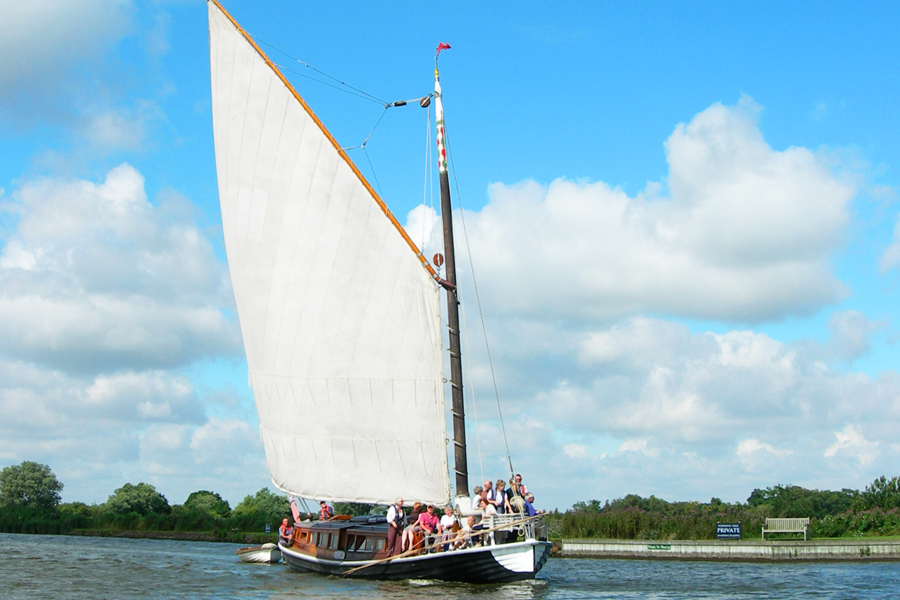 Wherry Hathor Sailing