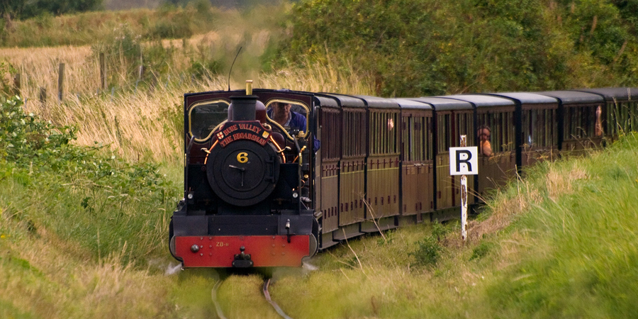 Bure Railway © Gerry Balding (Flickr)