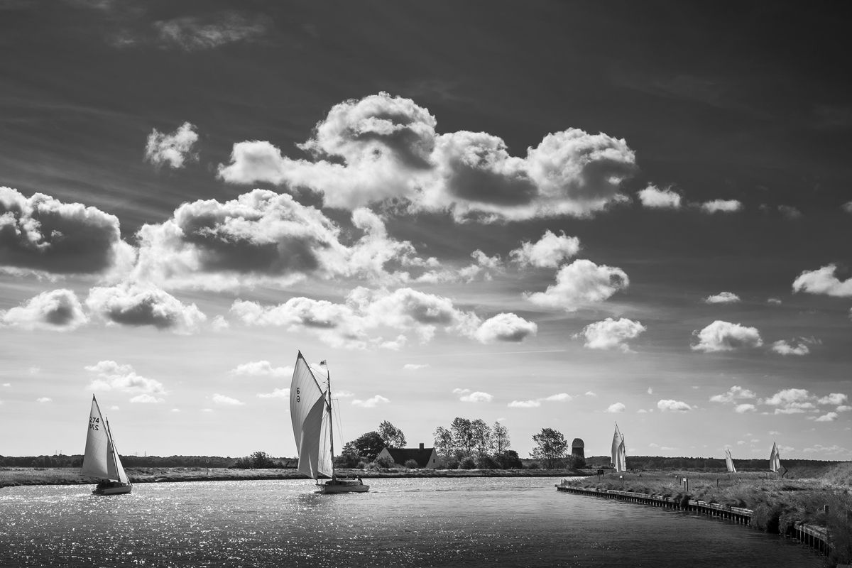Sailing on the river yare