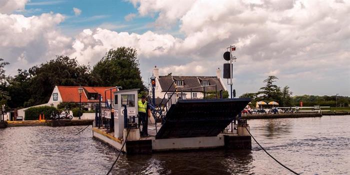 Reedham Ferry Inn image 3