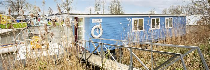 Hippersons Boatyard – Houseboats image 3