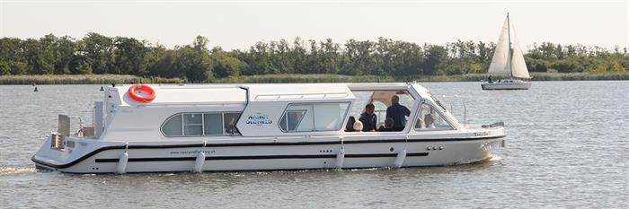 Nancy Oldfield Trust  – Accessible Motor Boat Trips