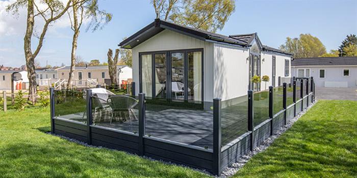 Tingdene Broadlands Park & Marina – Lodge Holidays image 3