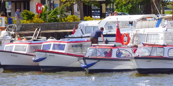 Waveney River Tours & Day Boat Hire image 3