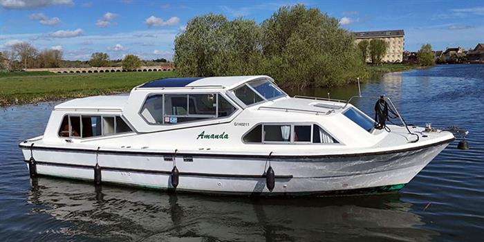 Dayboat hire
