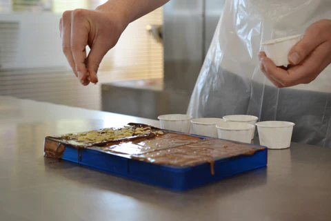 Chocolate making experience at Harris & James