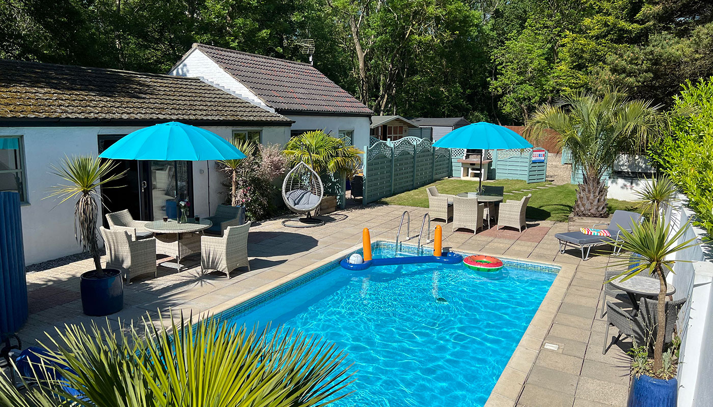Poolside Lodges